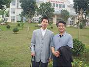 中国畜牧业协会负责人乔玉峰和土大妈总经理合影